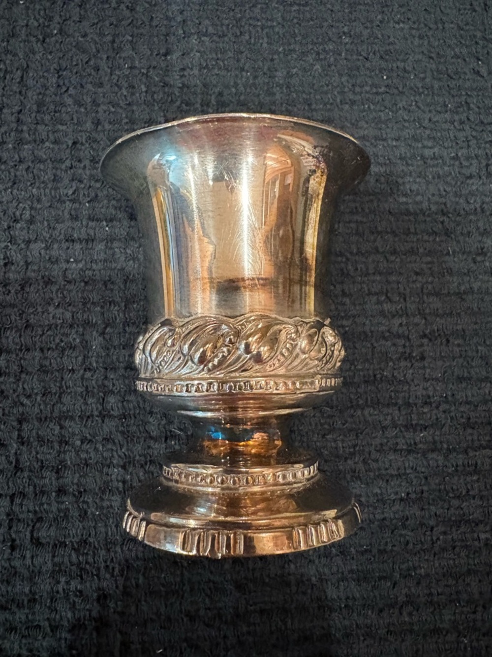 Vintage Ronson Waldorf Silver Plate Cigarette Holder, Vase Or Candle Holder - Picture 5 of 8